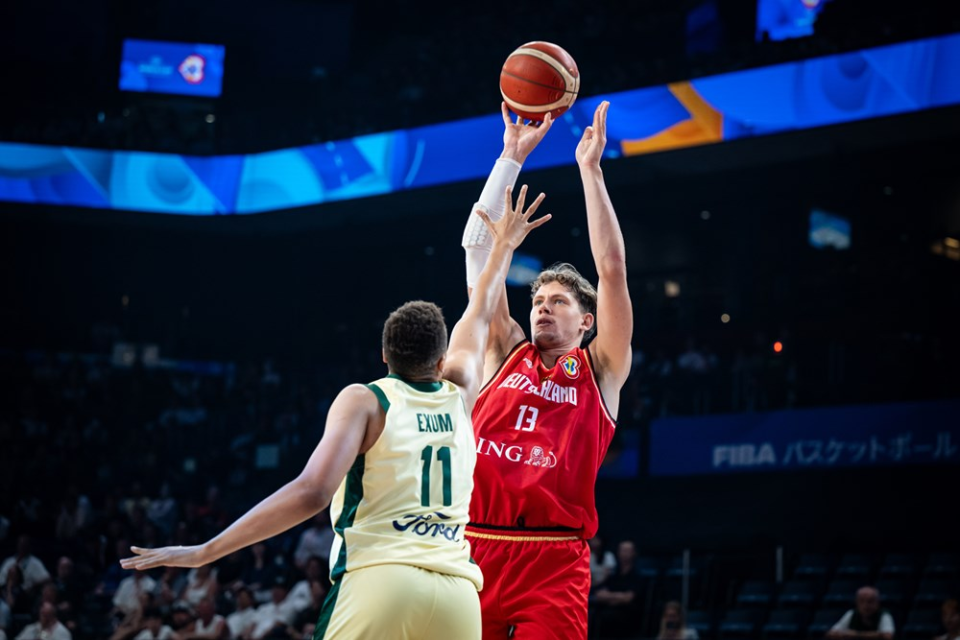 美国队员表现抢眼，争夺奖牌激烈的简单介绍