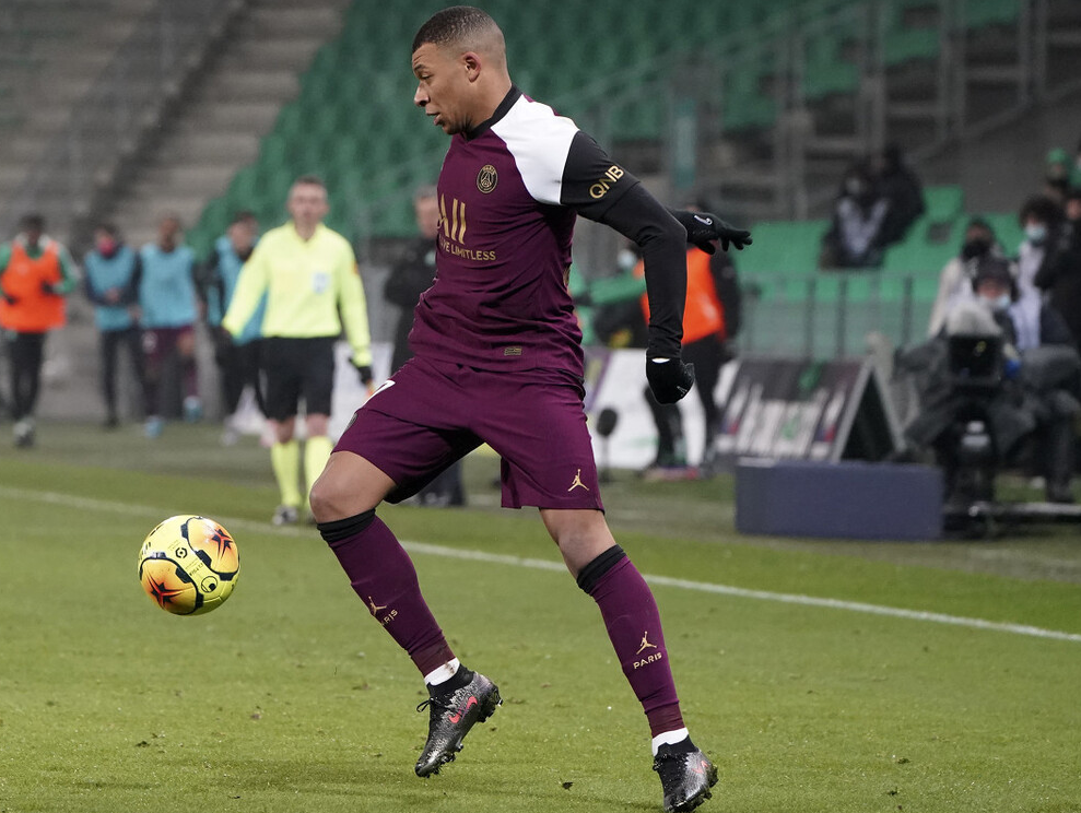 九游官网-西汉姆主场告捷，法甲积分榜前四的简单介绍